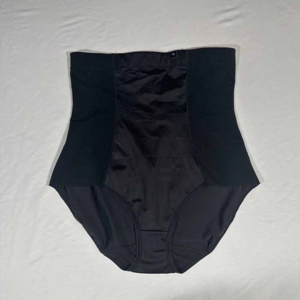 NEW $40 CITY CHIC [ S/16 16W ] Smooth & Chic Control Brief in‎ black